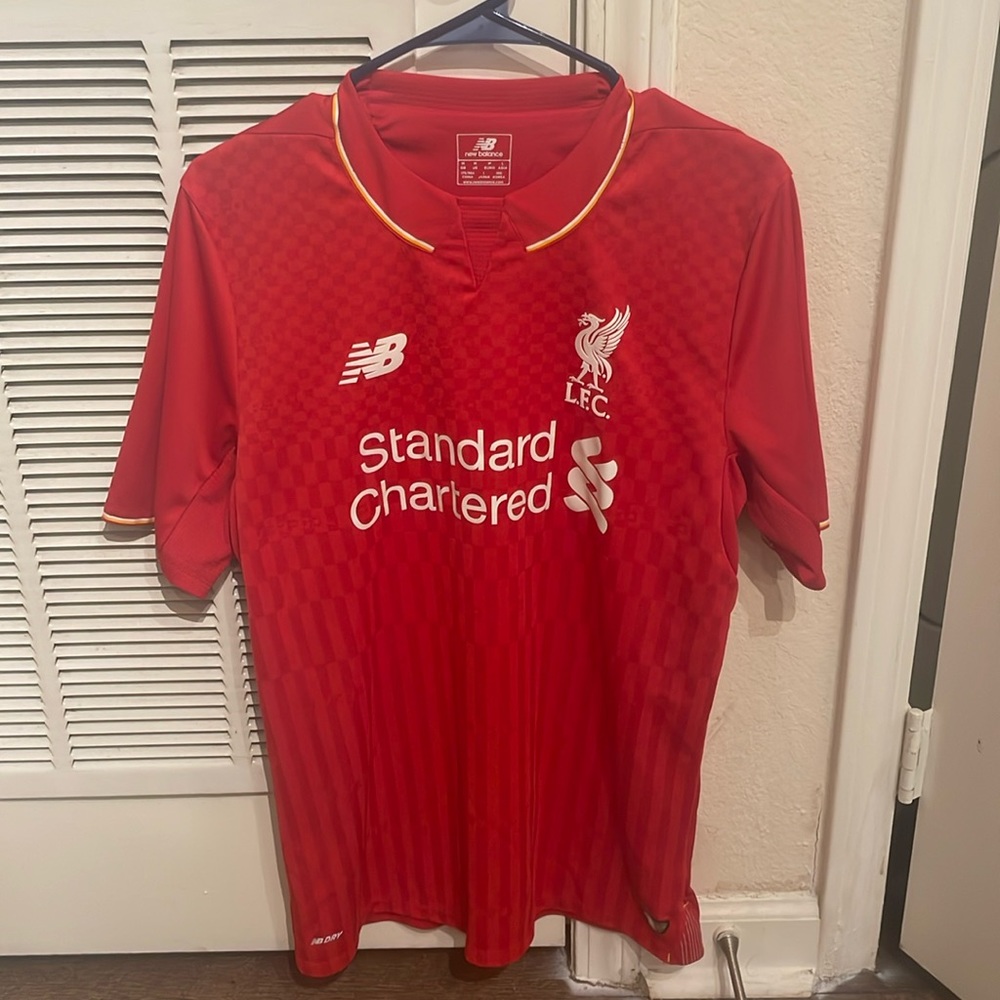 Liverpool 15/16 Home Jersey